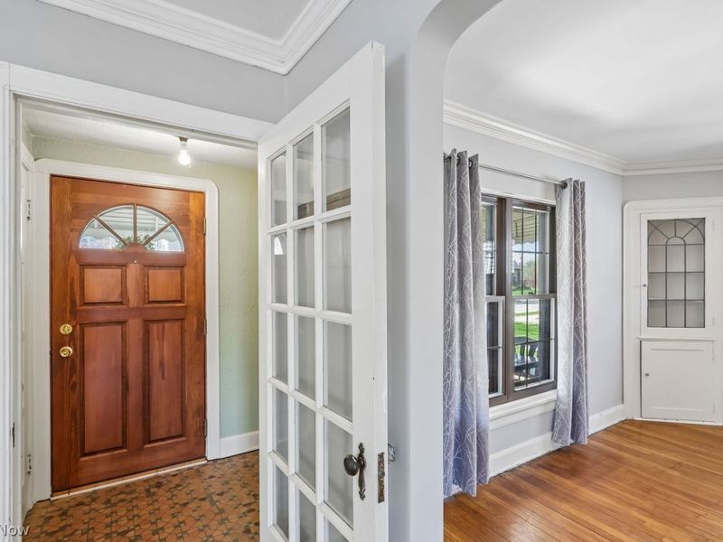 17406 Milburn Avenue, Cleveland, OH 44135 Photo 8