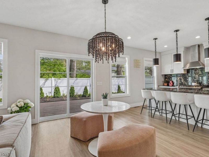 8319 Falls Glen Lane, Olmsted Falls, OH 44138 Photo 12