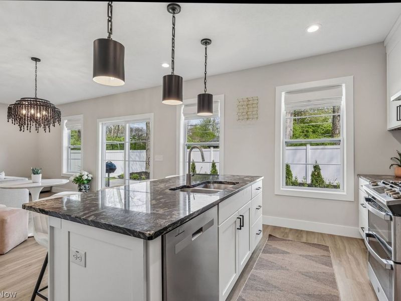 8319 Falls Glen Lane, Olmsted Falls, OH 44138 Photo 15