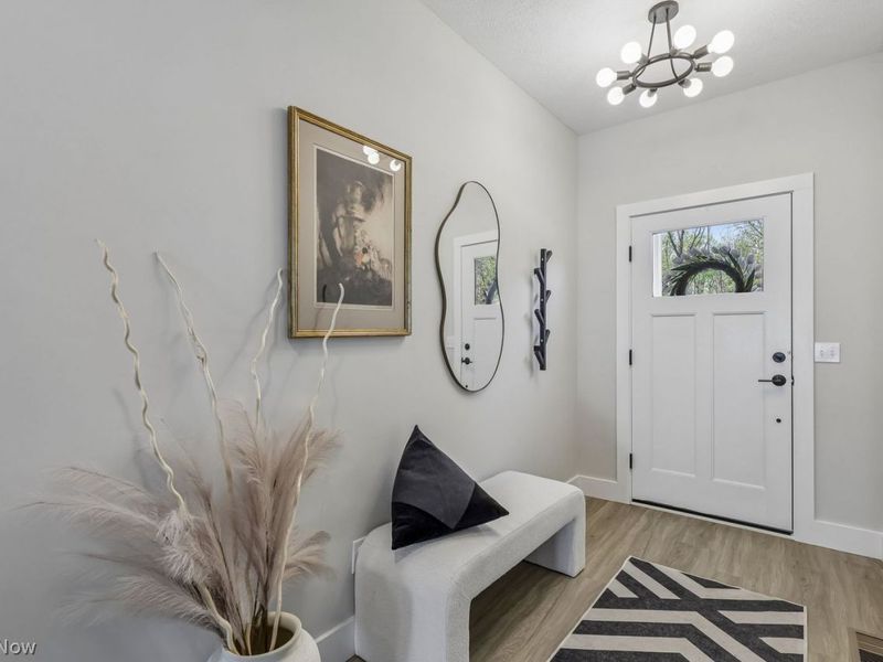 8319 Falls Glen Lane, Olmsted Falls, OH 44138 Photo 5