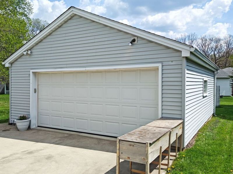 237 W Hopewell Drive , Struthers, OH 44471 Photo 26