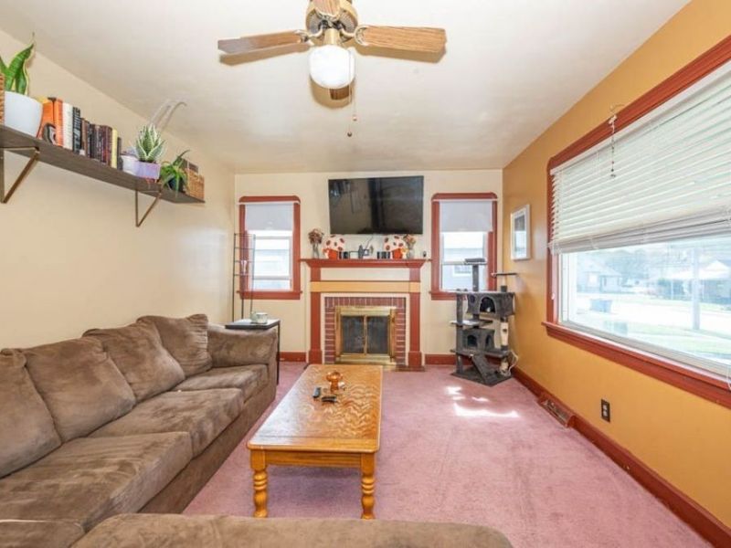 436 W Wood Street, Lowellville, OH 44436 Photo 8