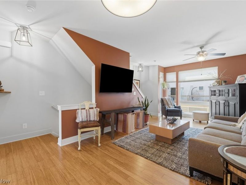 7306 Marina Court, Cleveland, OH 44102 Photo 7