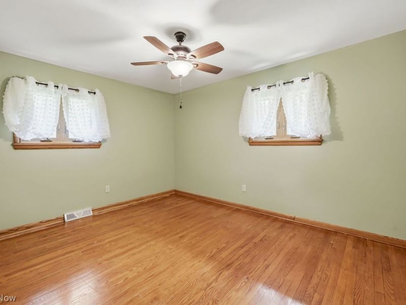 444 Grandview Avenue SE, Hubbard, OH 44425 Photo 35
