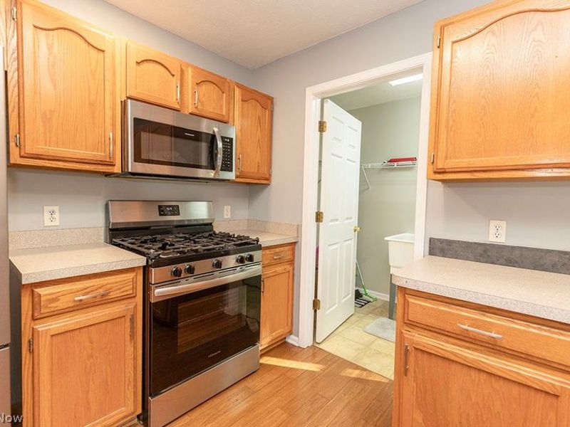 153 Xavier Street, Elyria, OH 44035 Photo 29