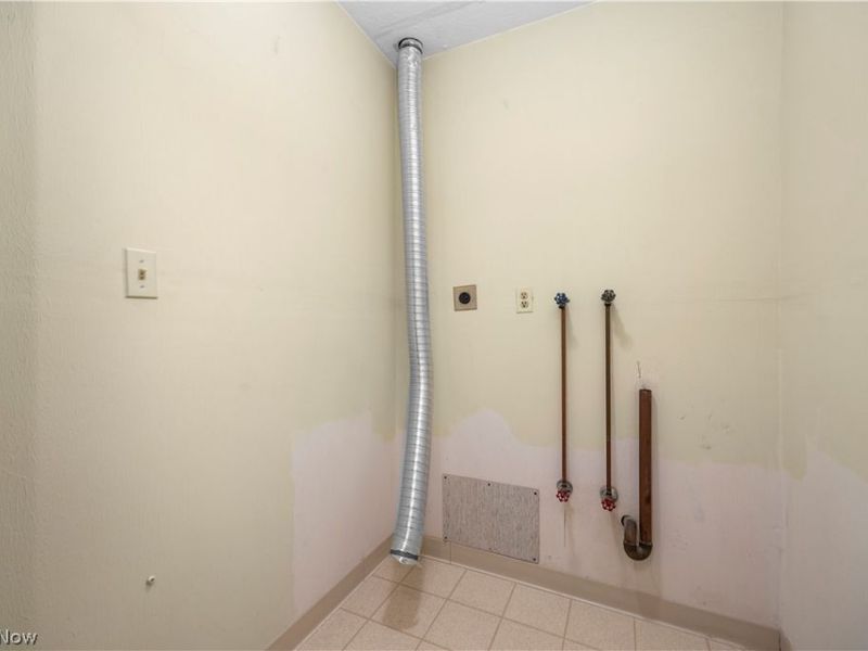 16375 Heather Lane, Unit F104, Middleburg Heights, OH 44130 Photo 15