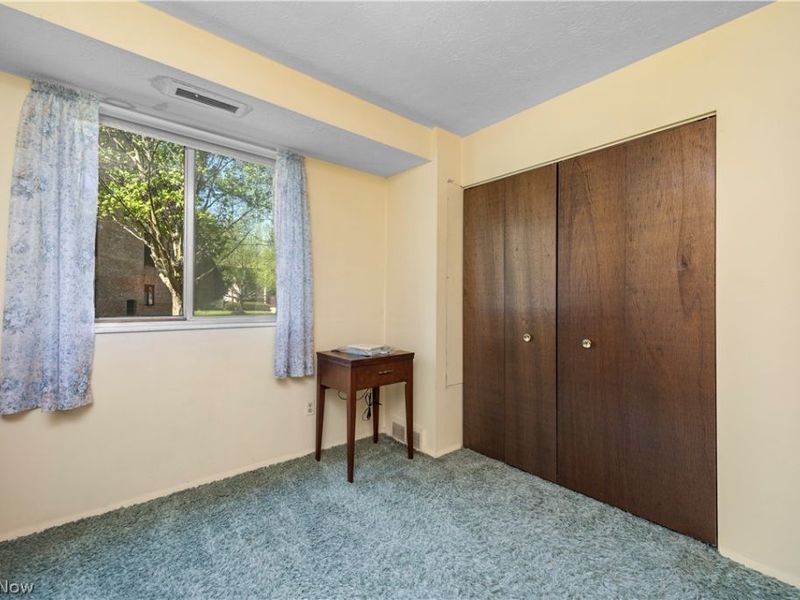 16375 Heather Lane, Unit F104, Middleburg Heights, OH 44130 Photo 18
