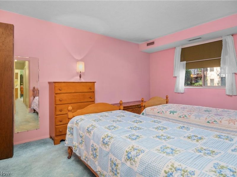 16375 Heather Lane, Unit F104, Middleburg Heights, OH 44130 Photo 22
