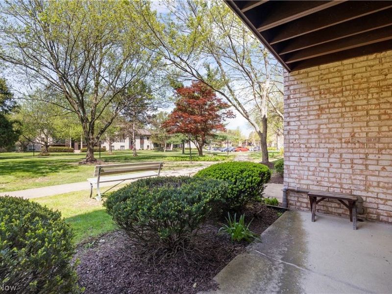 16375 Heather Lane, Unit F104, Middleburg Heights, OH 44130 Photo 27