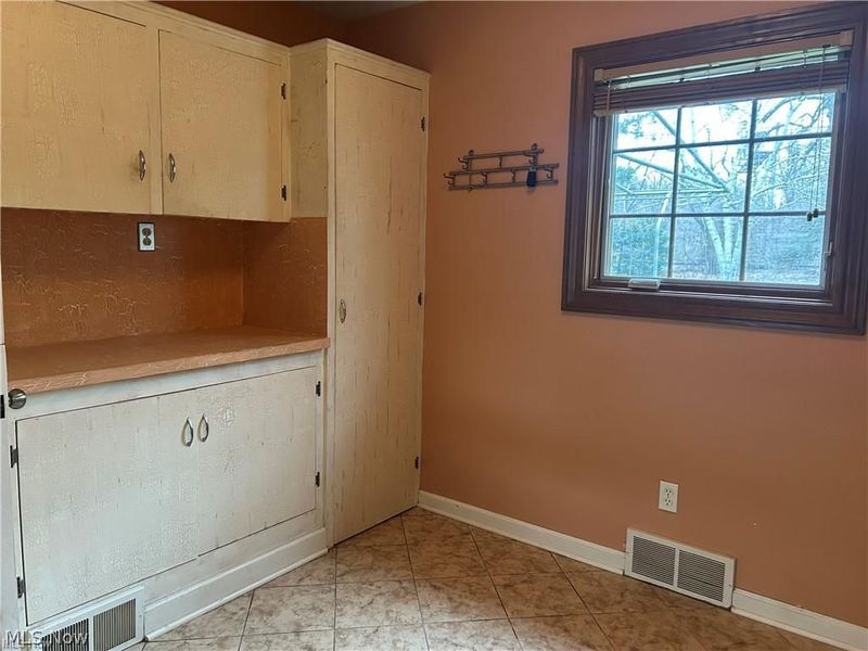 21570 Erie Road, Rocky River, OH 44116 Photo 26