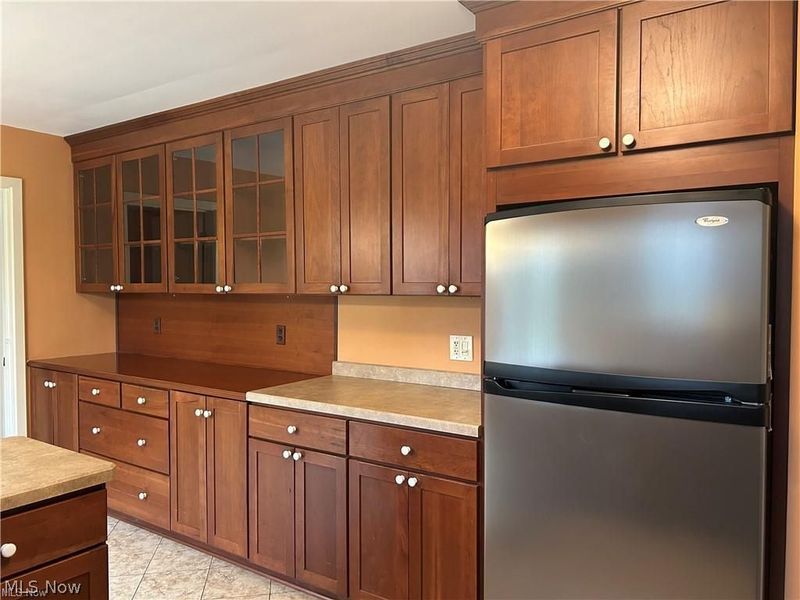 21570 Erie Road, Rocky River, OH 44116 Photo 4