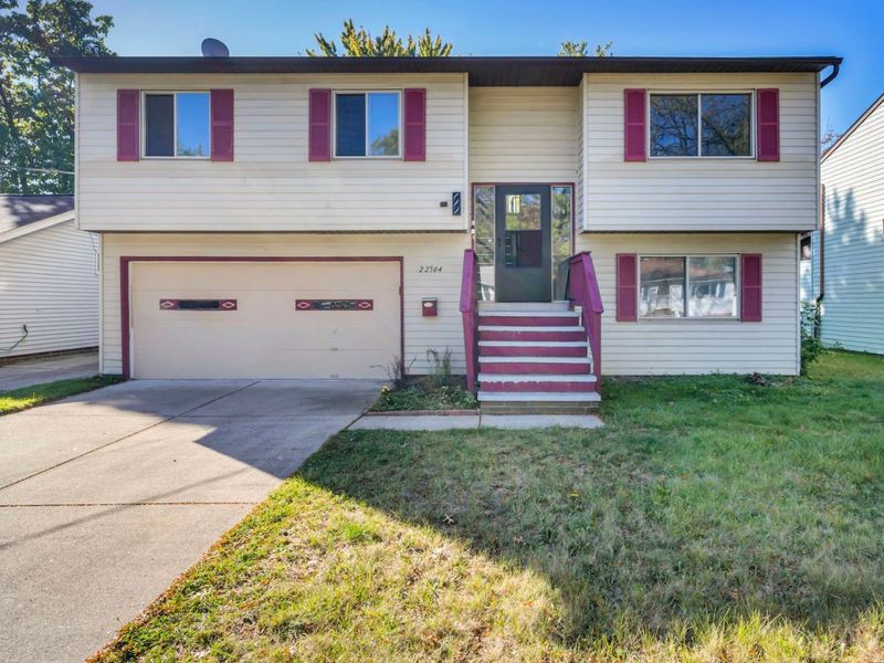 22504 Felch Street, Warrensville Heights, OH 44128 Photo 3