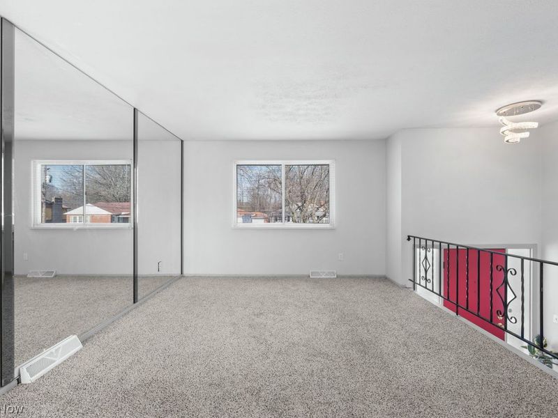 22504 Felch Street, Warrensville Heights, OH 44128 Photo 5