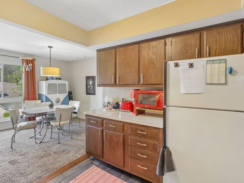 6290 Greenwood, Unit 206, Sagamore Hills, OH 44067 Photo 8