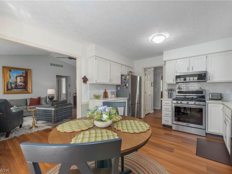 33785 Lake Road, Avon Lake, OH 44012 Photo 16