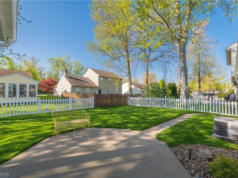 33785 Lake Road, Avon Lake, OH 44012 Photo 39