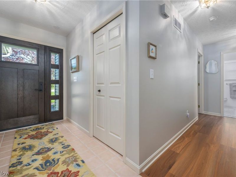 33785 Lake Road, Avon Lake, OH 44012 Photo 4