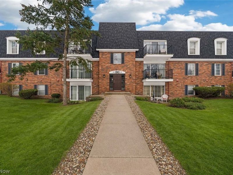 1900 King James Parkway, Unit 203, Westlake, OH 44145 Photo 1
