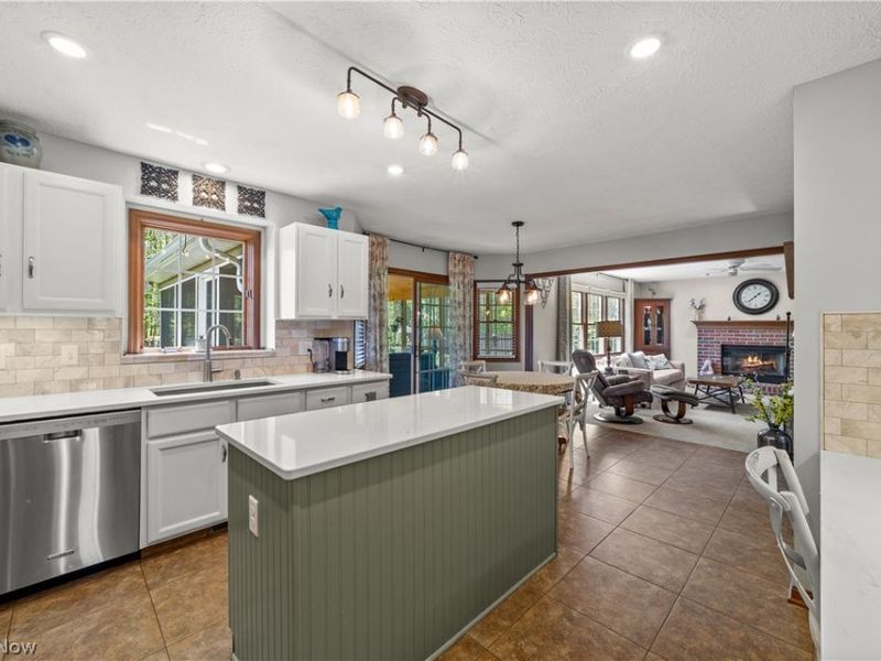 35295 Livingston Drive, Avon, OH 44011 Photo 16