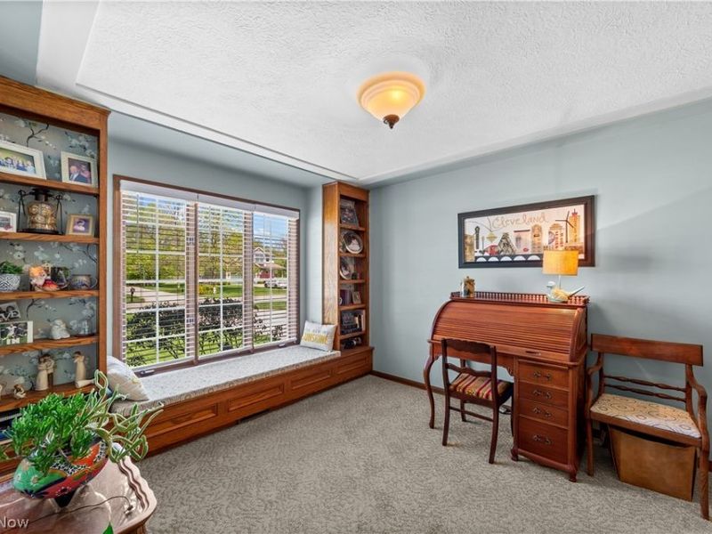 35295 Livingston Drive, Avon, OH 44011 Photo 4