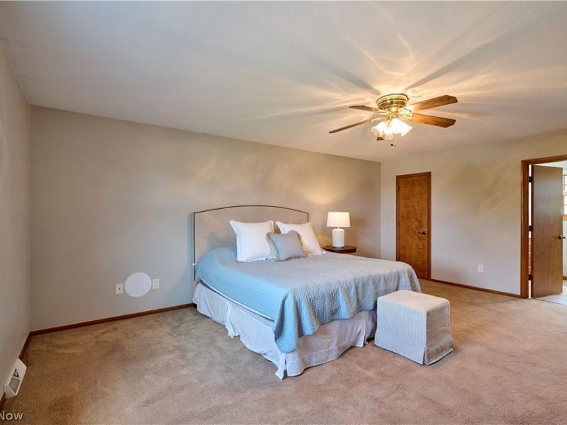 361 Crestview Drive, Elyria, OH 44035 Photo 21