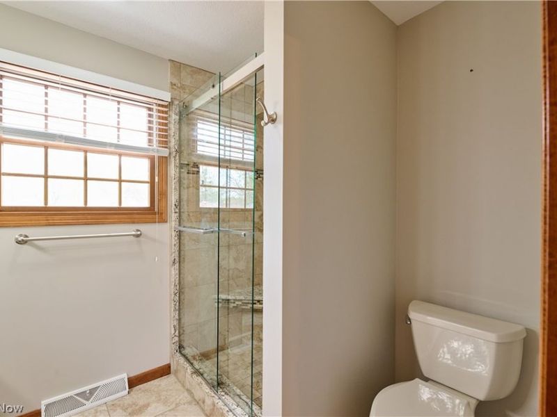 361 Crestview Drive, Elyria, OH 44035 Photo 23