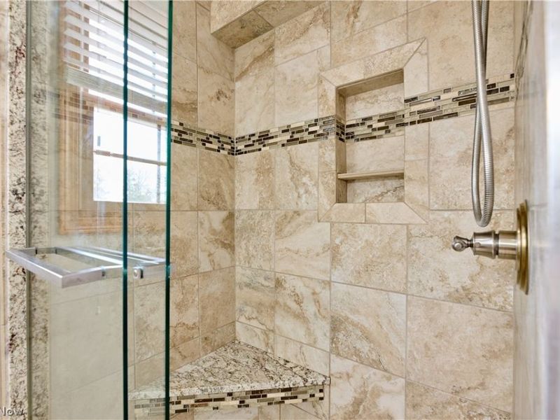 361 Crestview Drive, Elyria, OH 44035 Photo 24