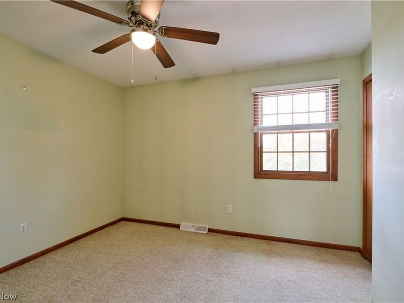 361 Crestview Drive, Elyria, OH 44035 Photo 25