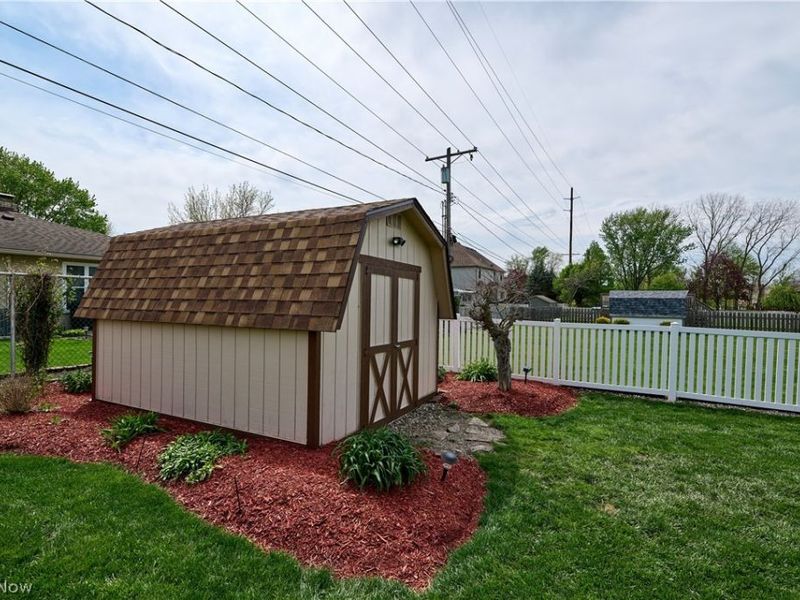 361 Crestview Drive, Elyria, OH 44035 Photo 42