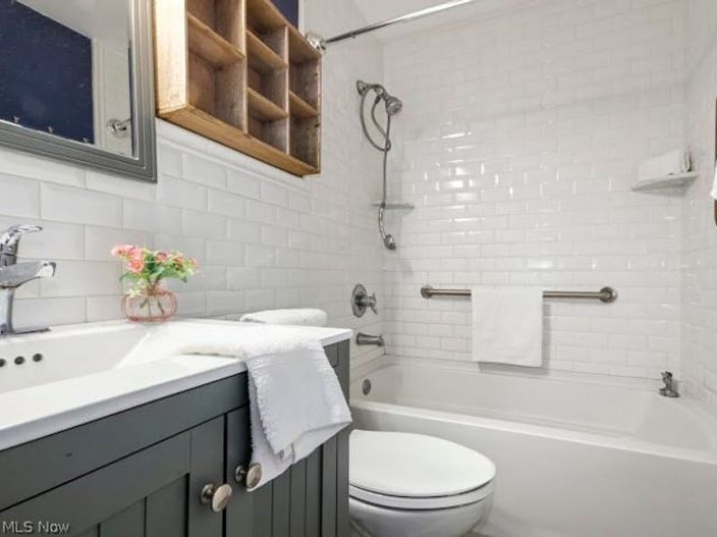 7027 Amherst Avenue , Youngstown, OH 44512 Photo 8