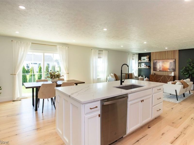 36267 Lands Ends Drive, North Ridgeville, OH 44039 Photo 10