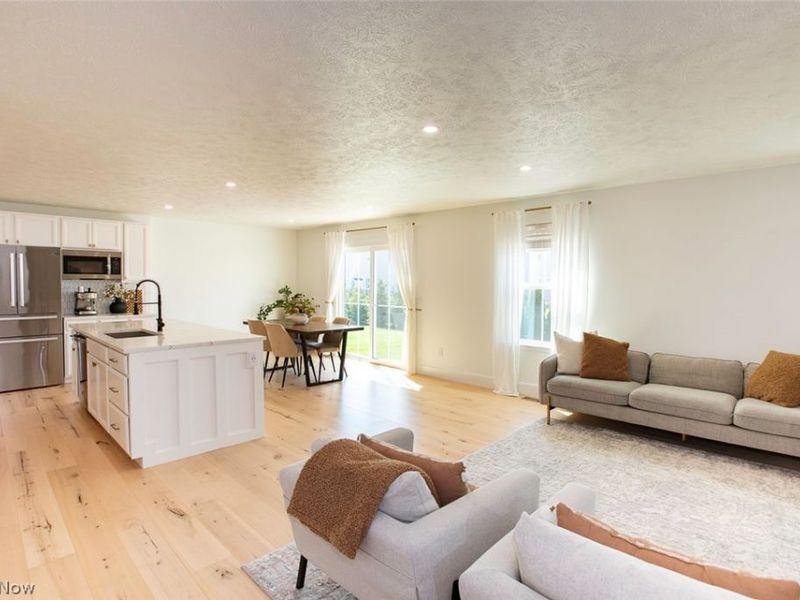 36267 Lands Ends Drive, North Ridgeville, OH 44039 Photo 3