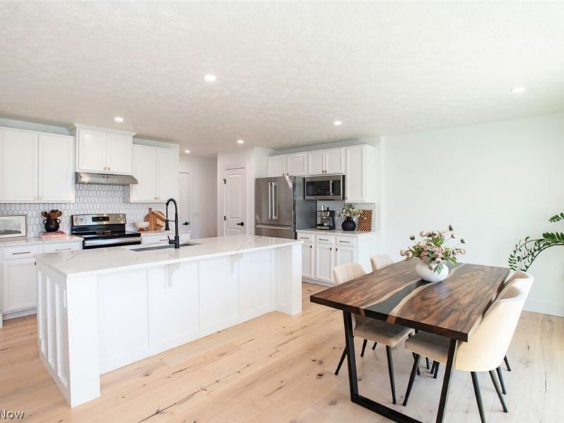 36267 Lands Ends Drive, North Ridgeville, OH 44039 Photo 6