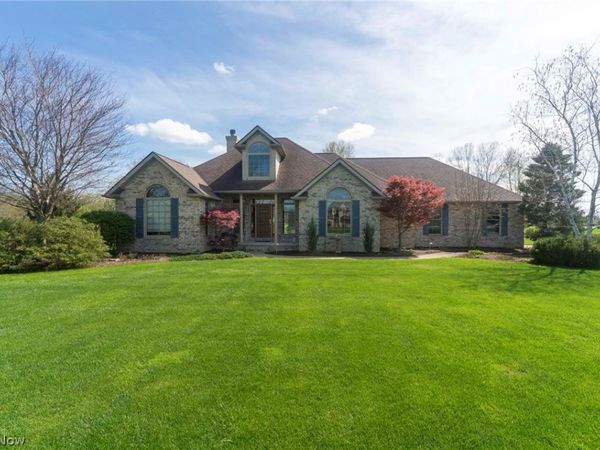 112 Mallard Creek Run , LaGrange, OH 44050