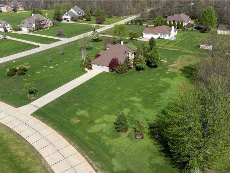 112 Mallard Creek Run, Lagrange, OH 44050 Photo 6
