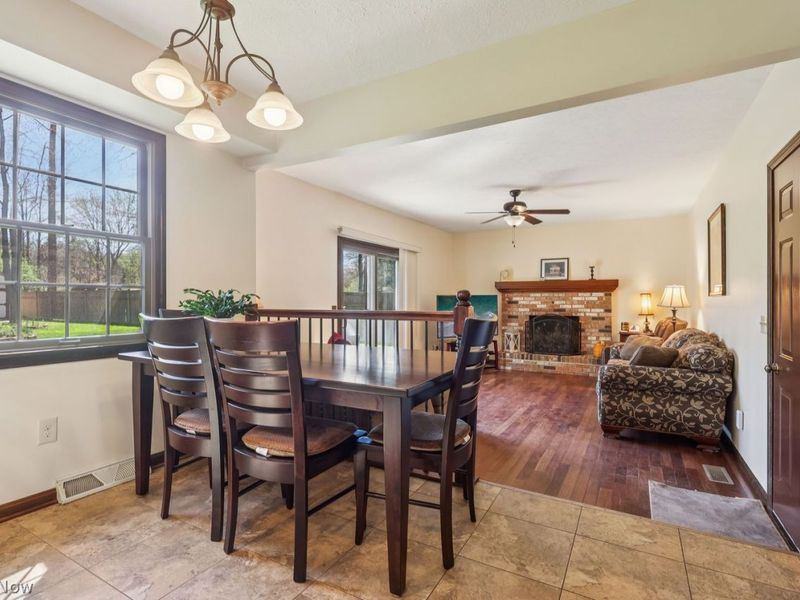 8461 Glenbrook Drive, Olmsted Township, OH 44138 Photo 15