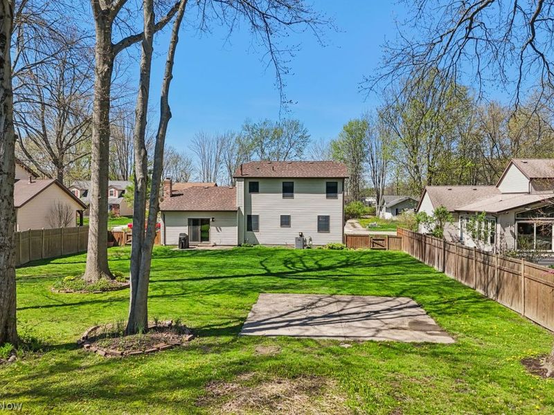 8461 Glenbrook Drive, Olmsted Township, OH 44138 Photo 2