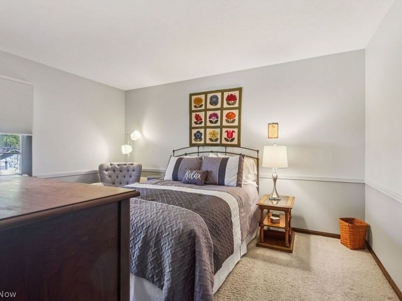 8461 Glenbrook Drive, Olmsted Township, OH 44138 Photo 27