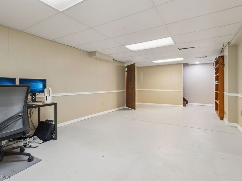 8461 Glenbrook Drive, Olmsted Township, OH 44138 Photo 31