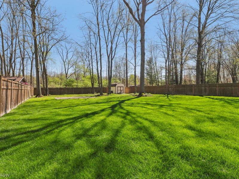 8461 Glenbrook Drive, Olmsted Township, OH 44138 Photo 35