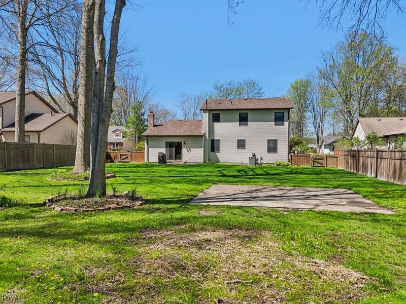 8461 Glenbrook Drive, Olmsted Township, OH 44138 Photo 40