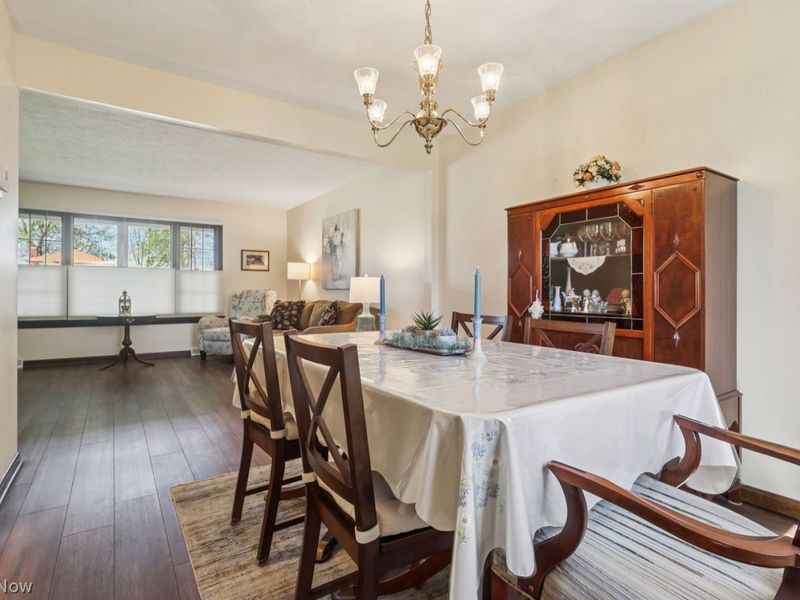 8461 Glenbrook Drive, Olmsted Township, OH 44138 Photo 8