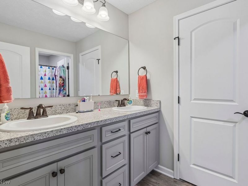 596 Cara Court, Aurora, OH 44202 Photo 25