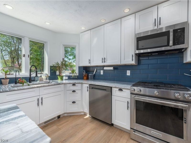 4143 Firestone Lane, Vermilion, OH 44089 Photo 13