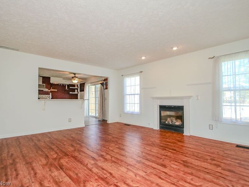 30811 Grant Street, Wickliffe, OH 44092 Photo 3