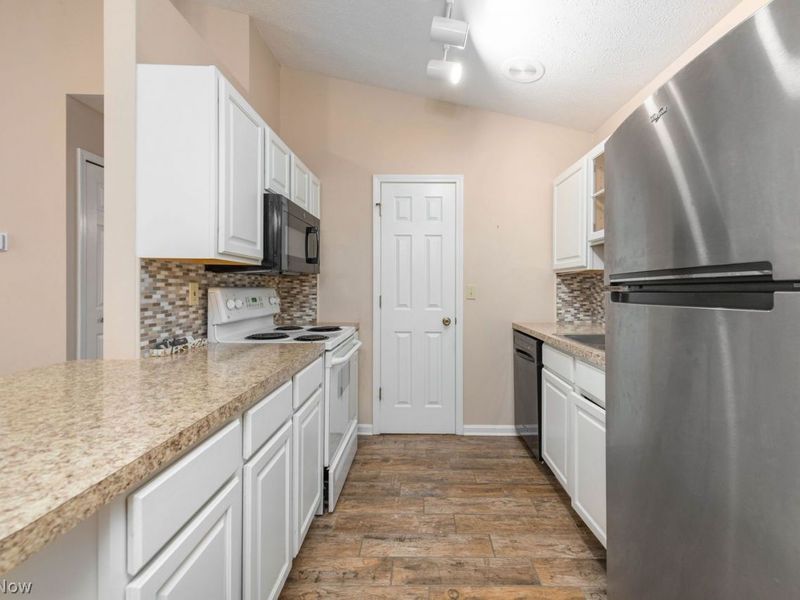 2716 Shakespeare Lane, Avon, OH 44011 Photo 14