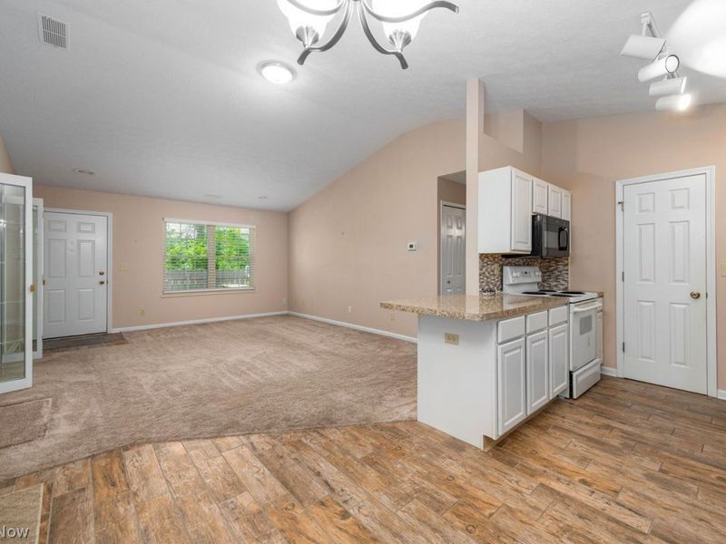 2716 Shakespeare Lane, Avon, OH 44011 Photo 18