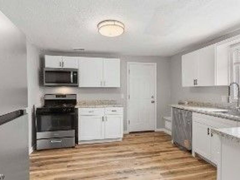 5279 Main Avenue, North Ridgeville, OH 44039 Photo 13