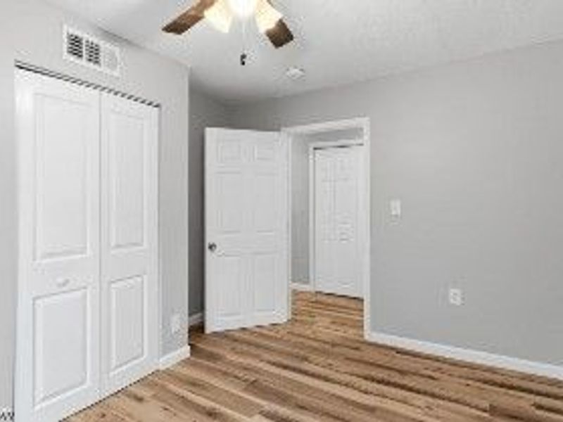 5279 Main Avenue, North Ridgeville, OH 44039 Photo 24