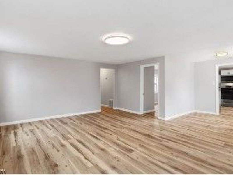 5279 Main Avenue, North Ridgeville, OH 44039 Photo 8